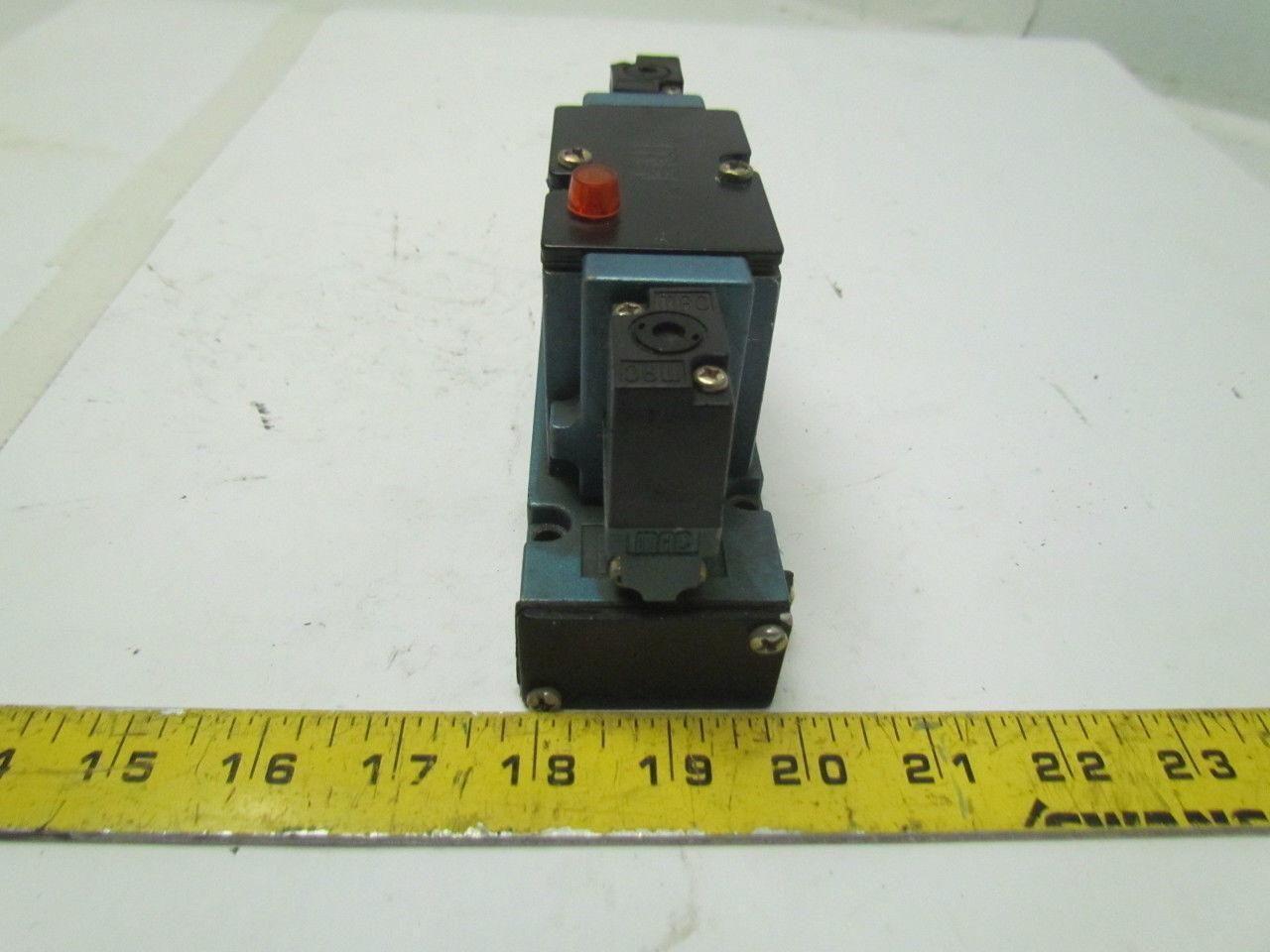 MAC 82A-DA-BKA-TH-DAAP-11DA-9 Double 120V Solenoid Control Valve w/Base 1/4" NPS