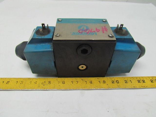 Eaton Vickers DG4S4-0133C-U-B-60 Directional Hydraulic Control Valve 110/120V