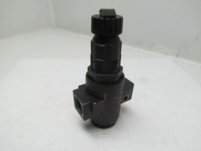 Master Pneumatic R180M-8 Regulator 0-100psi 300psi max inlet pressure no gauge