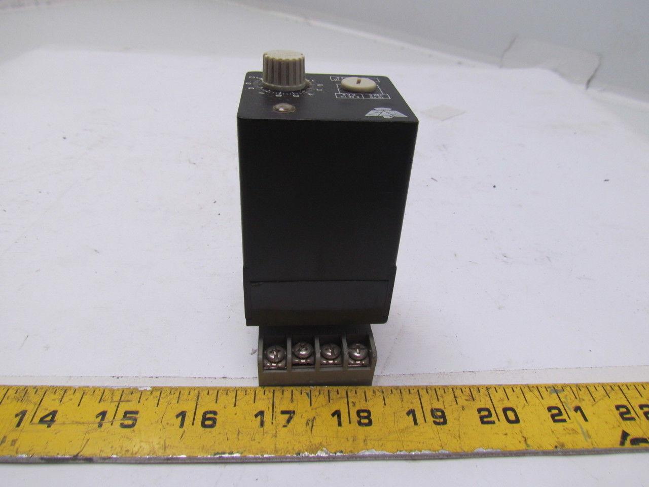 Eagle Signal CR301A6 110V 60H programablerelay w/ base