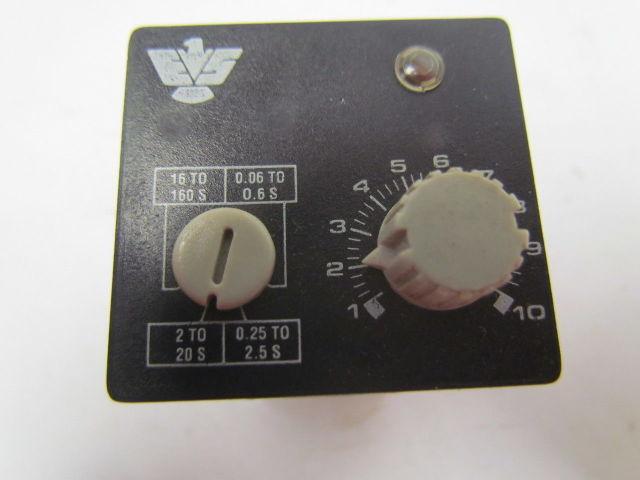Eagle Signal CR301A6 110V 60H programablerelay w/ base