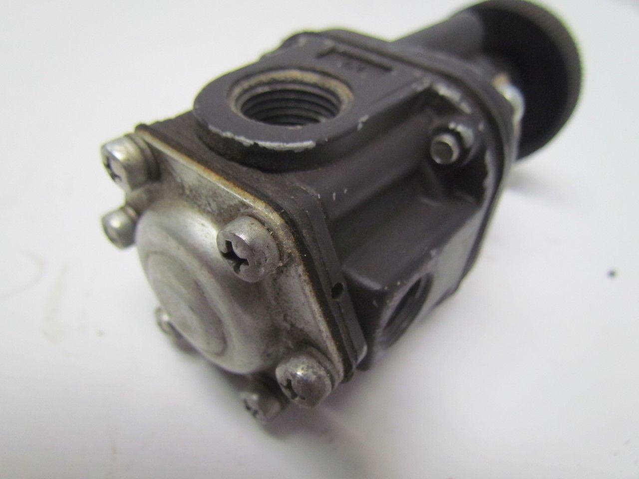 Fairchild 1000 Governaire Pneumatic Air Pressure Regulator 3/8npt Precision