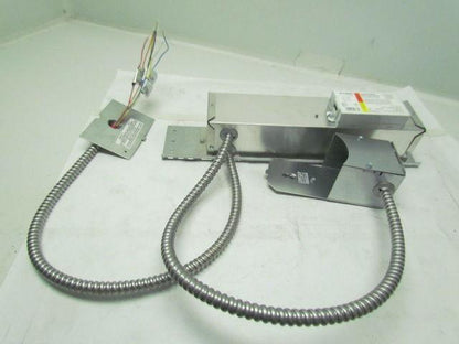 Lithonia GRSF 1/26-42TRT 6 Mvolt BGTD HSG U 120-277V light Fixture w/Mount
