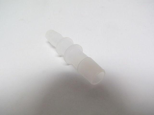 C0-6NK 3/8" Splicer Natural Kynar Barbed Lot of 37 HHO