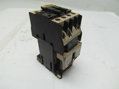 Telemecanique   LP1 D12 01 Contactor Relay Motor Starter 24V Coil