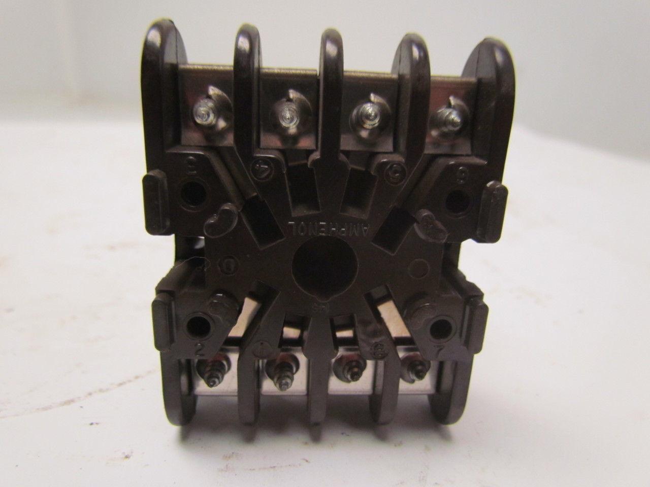 Eagle Signal CG912A3 120V Ac/DC Time Delay Relay w/Base 0-16 Sec.