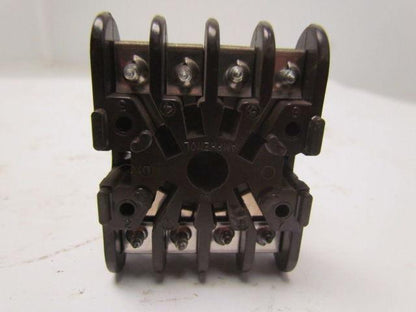 Eagle Signal CG912A3 120V Ac/DC Time Delay Relay w/Base 0-16 Sec.