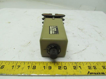 Eagle Signal CG907A3 120V AC/DC Time Delay Relay W/Base 0.25-1.75 Sec