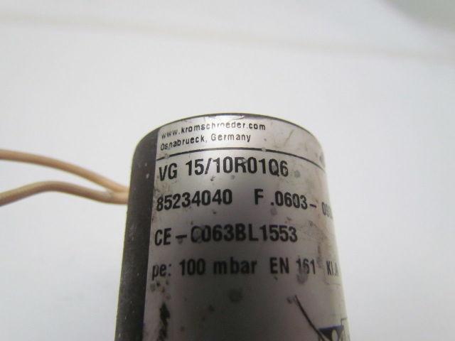 Krom Schroder VG 15/10R01Q6 Gas Solenoid Valve 1/2"npt Ports 100mbar 120V 8VA