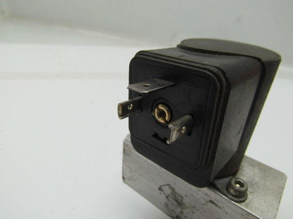 Krom Schroder VG 15/10R01Q6 Gas Solenoid Valve 1/2"npt Ports 100mbar 120V 8VA