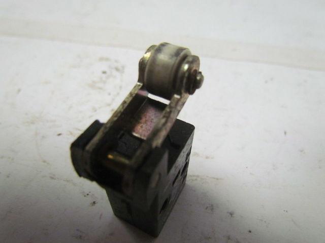 Kuhnke 74003 Modular Poppet Valves Roller Lever Operated Lot of 6