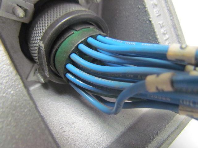 Amphenol ZZM 2516 45° Connector Housing 3116-235 ConnectorWith Cap 27 Pin Femal