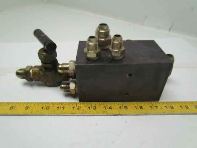 Hyundai HIT15S Hydraulic Manifold Distribution Block W/Fittings