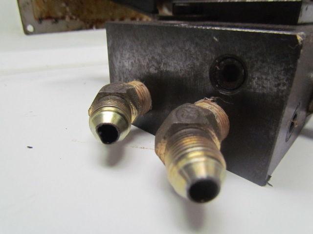 Bosch D-810-091-436 Hydraulic Valve Assembly Hyundai HIT15S