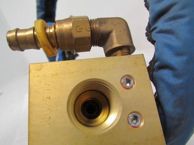Saint Clair CA0142A362-199-05 Adhesive Pump 5ft Hose Temperature Controlled