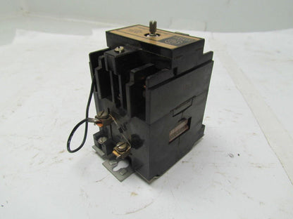 General Electric CR120B D030** Relay 3-Pole NO 600 Volt