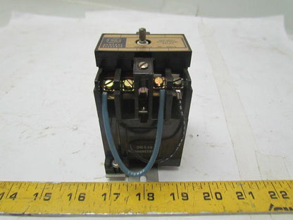 General Electric CR120B D030** Relay 3-Pole NO 600 Volt