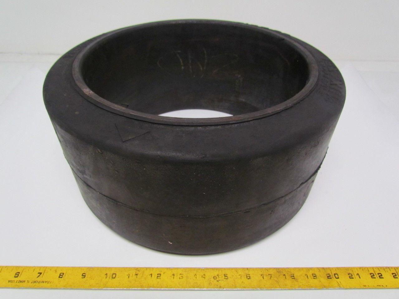 Bearcat 15"X7"X11-1/4" Press On Solid Rubber Smooth Forklift Tire Wheel