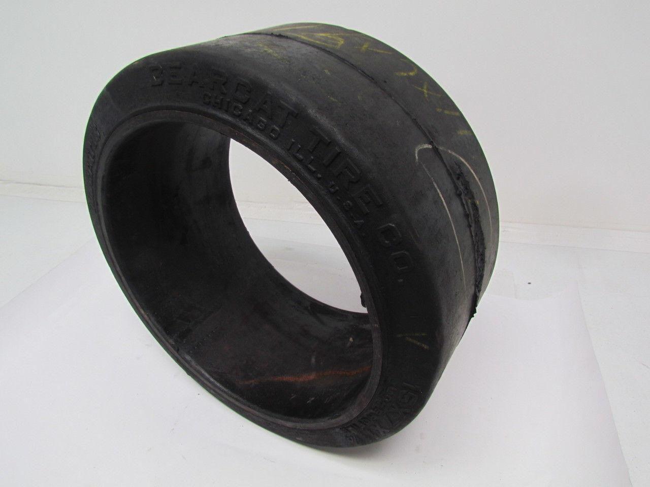 Bearcat 15"X7"X11-1/4" Press On Solid Rubber Smooth Forklift Tire Wheel