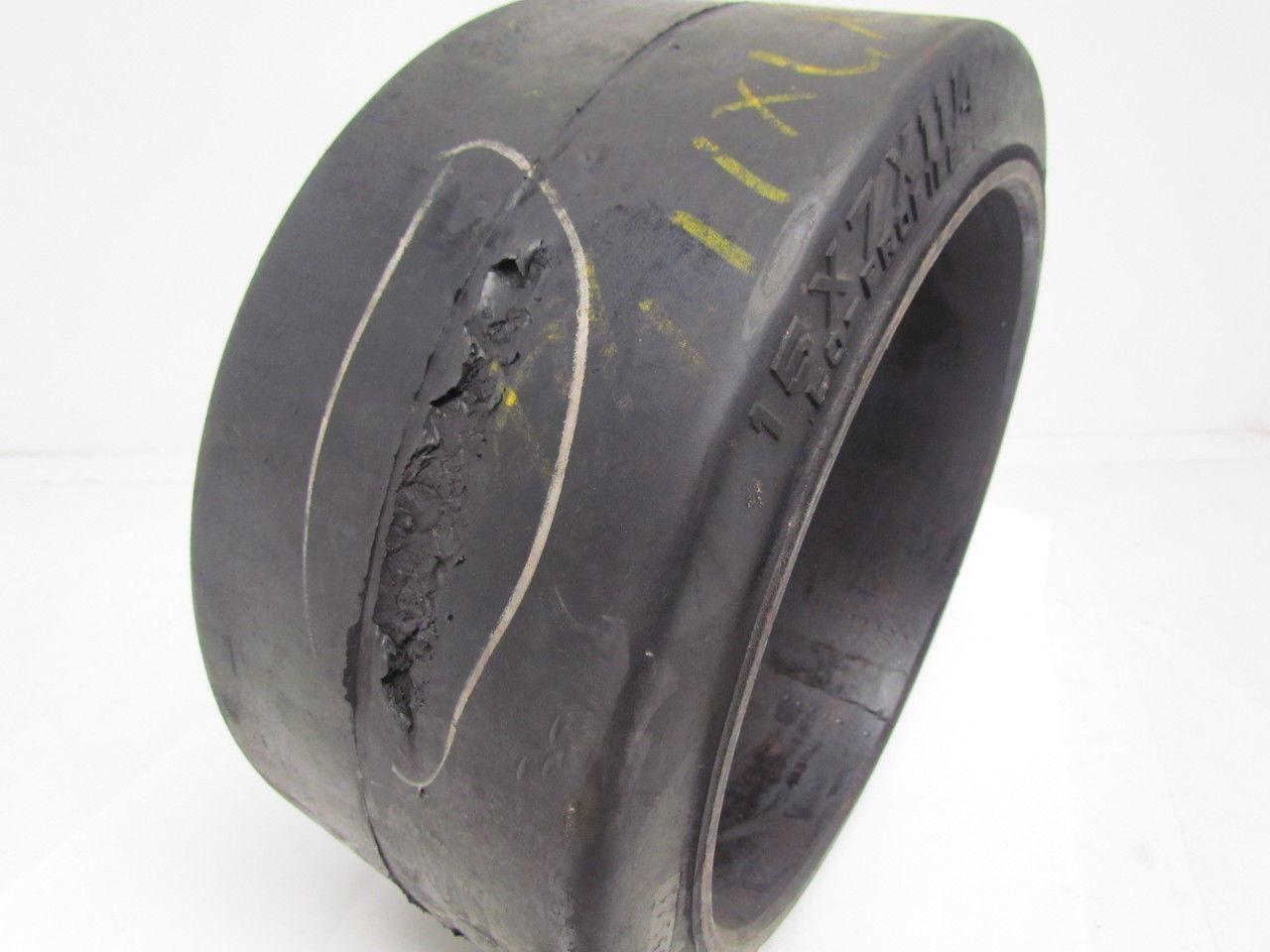 Bearcat 15"X7"X11-1/4" Press On Solid Rubber Smooth Forklift Tire Wheel