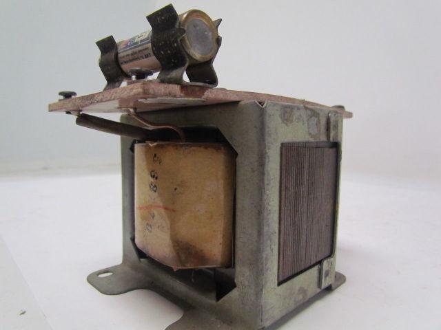 General Electric 9T56Y3170 control transformer .200 KVA 220/208 V Pri 24V Sec