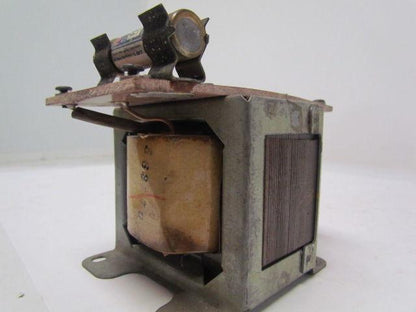 General Electric 9T56Y3170 control transformer .200 KVA 220/208 V Pri 24V Sec