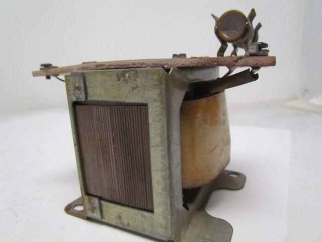 General Electric 9T56Y3170 control transformer .200 KVA 220/208 V Pri 24V Sec