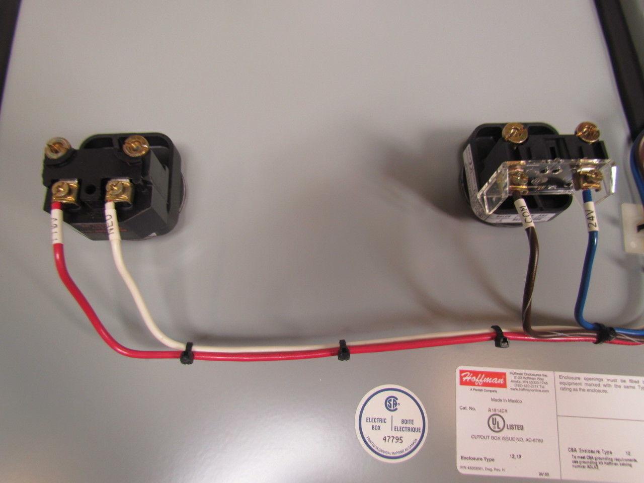 Sola Hoffman SLS-24-024T 1614CH 24VDC Regulated Power Supply in enclosure panel