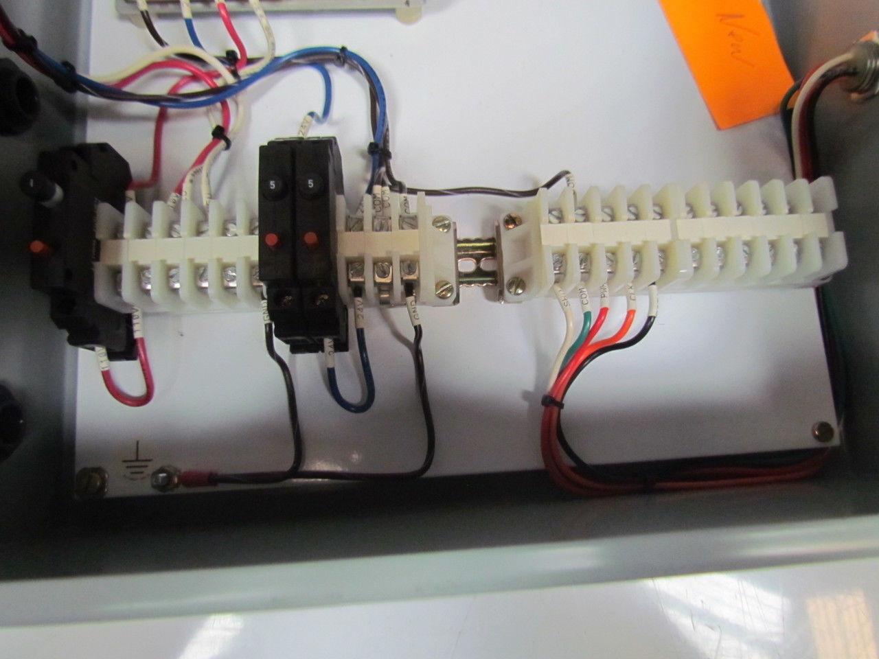 Sola Hoffman SLS-24-024T 1614CH 24VDC Regulated Power Supply in enclosure panel