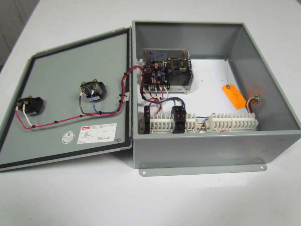 Sola Hoffman SLS-24-024T 1614CH 24VDC Regulated Power Supply in enclosure panel