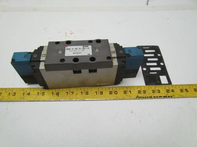 SMC Syndevco VSS8-8-FG-D-3EZ-V1 4/5 Port Solenoid Valve New