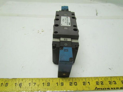 SMC Syndevco VSS8-8-FG-D-3EZ-V1 4/5 Port Solenoid Valve New