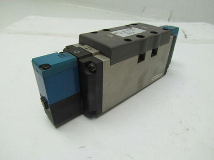 SMC Syndevco VSS8-8-FG-D-3EZ-V1 4/5 Port Solenoid Valve New