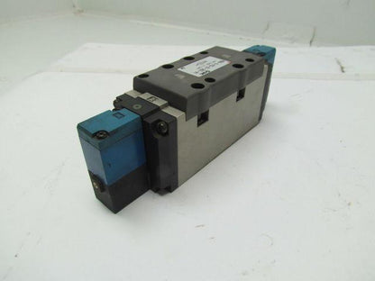 SMC Syndevco VSS8-8-FG-D-3EZ-V1 4/5 Port Solenoid Valve New