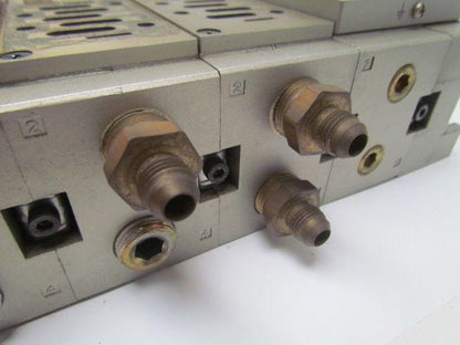 SMC Syndevco Series VSS8-8 Pneumatic manifold