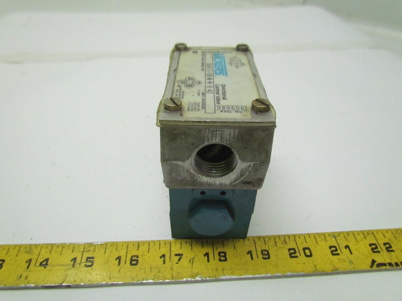 Vickers DG4V-3-OB-M-W-B-40 Solenoid Operated Directional Control Valve