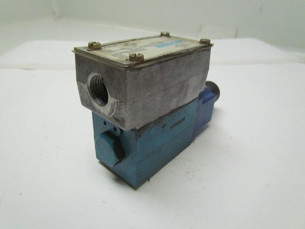 Vickers DG4V-3-OB-M-W-B-40 Solenoid Operated Directional Control Valve