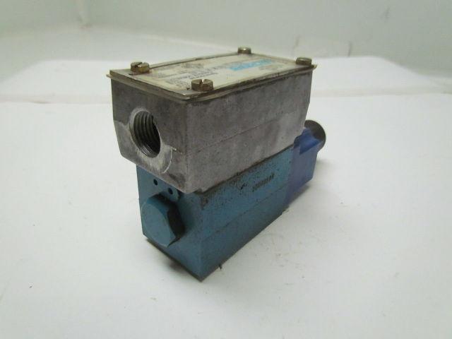 Vickers DG4V-3-OB-M-W-B-40 Solenoid Operated Directional Control Valve