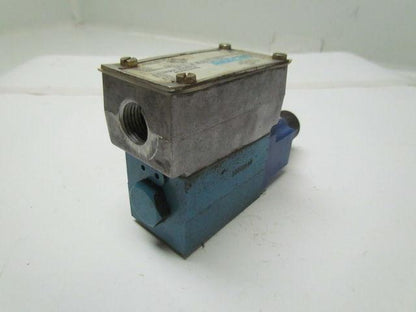 Vickers DG4V-3-OB-M-W-B-40 Solenoid Operated Directional Control Valve