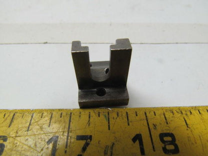 EW432 FD Dog Shnk F/TP Edg Sewing Machine Part