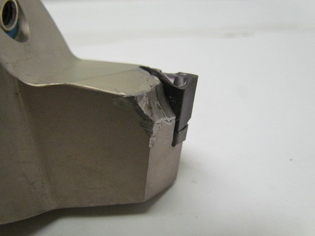 C6-SLSNR-00110-15 tool holder taper shank 110mm length 63mm OD coolant through