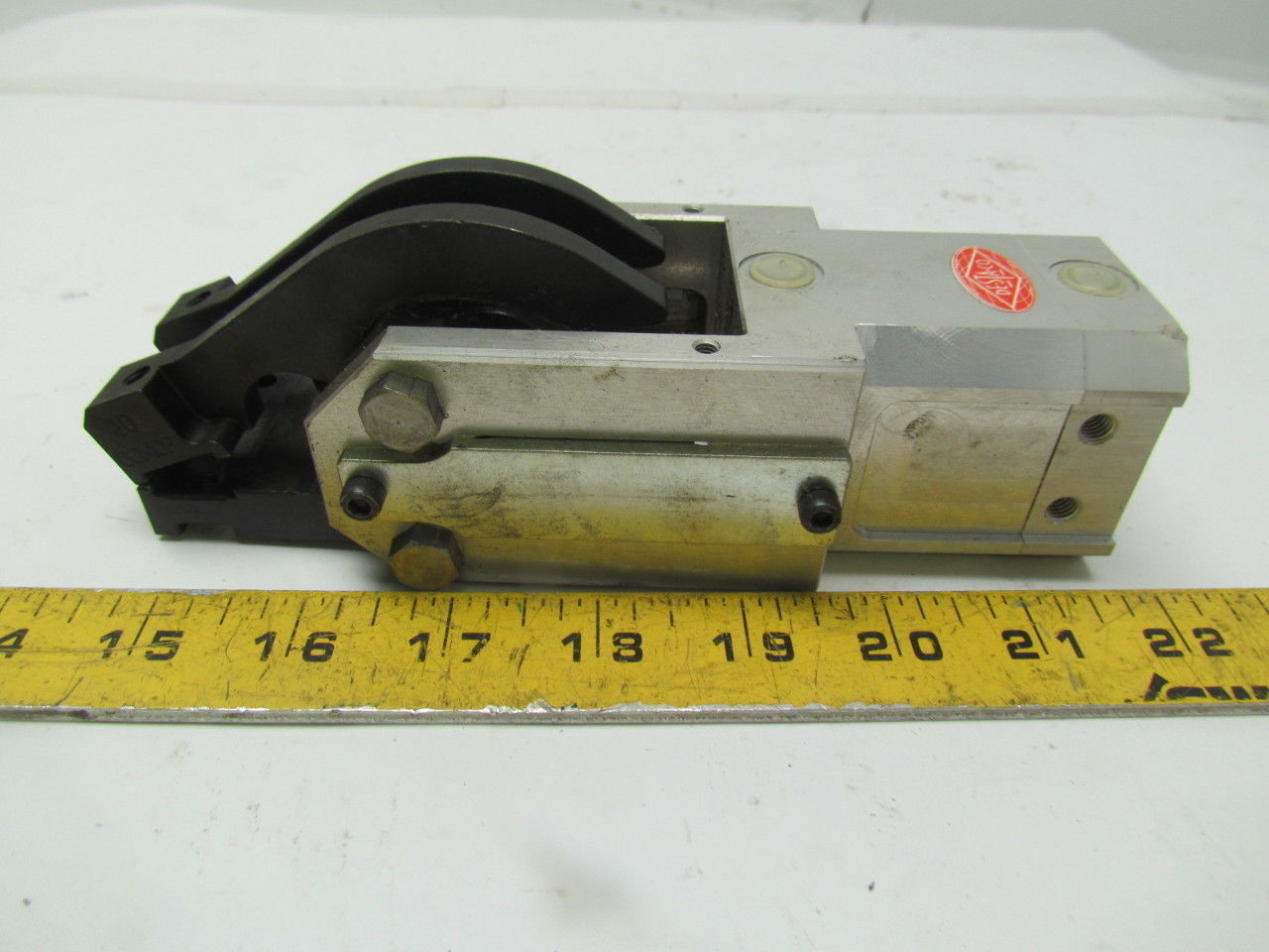 Destaco 84A3-110000000 CAM Type Gripper 333Lbs Grip Force Opening Angle 76 Deg