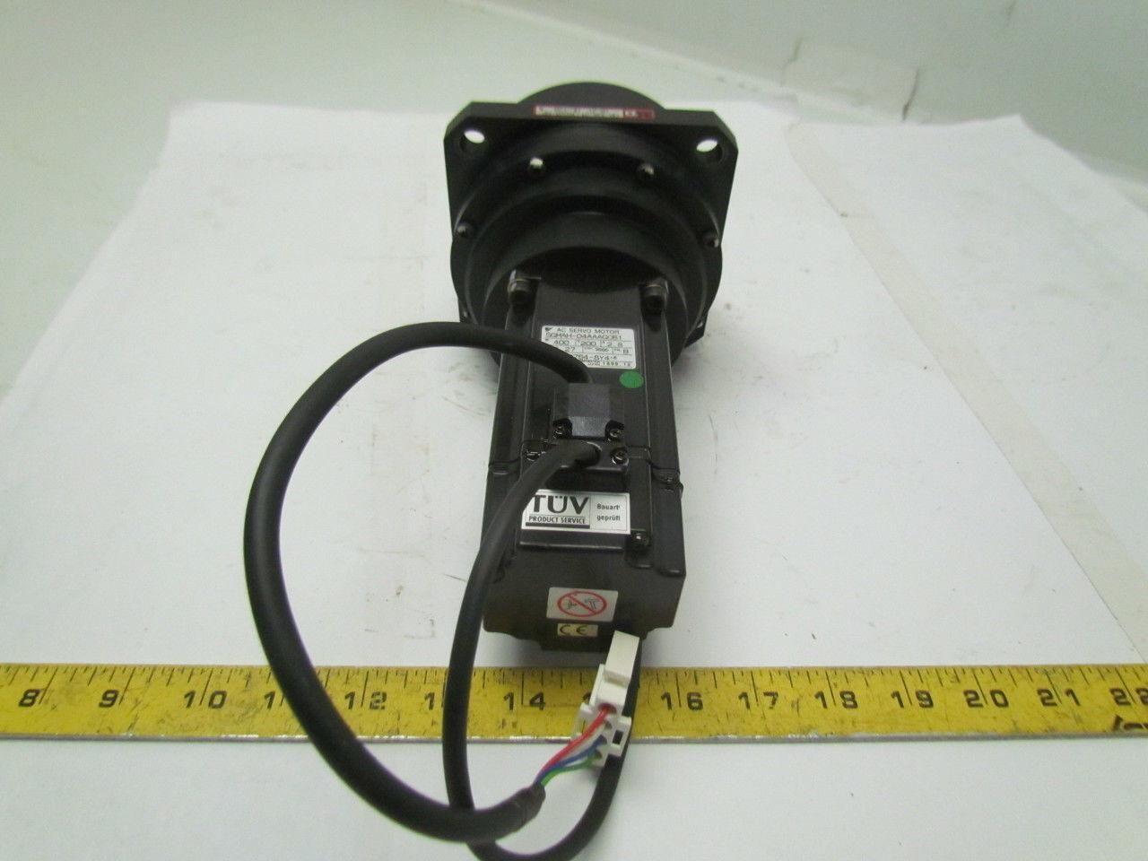 Yaskawa SGMAH-04AAAGC61 AC Servo Motor 400W 200V 3 Phase 3000RPM