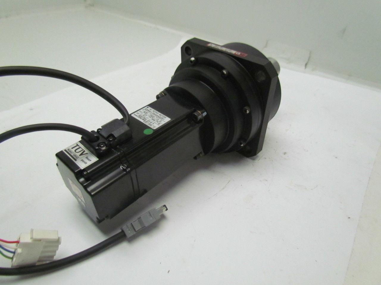 Yaskawa SGMAH-04AAAGC61 AC Servo Motor 400W 200V 3 Phase 3000RPM