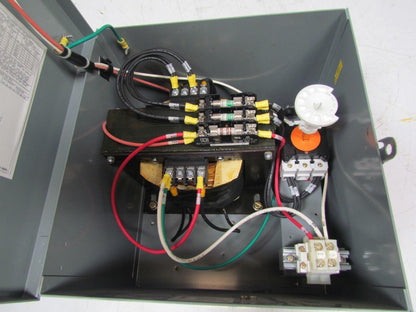 Square D SK3000G2 Ser.A Transformer Disconnect 50/60Hz 480/575V Pri. 115 Sec.