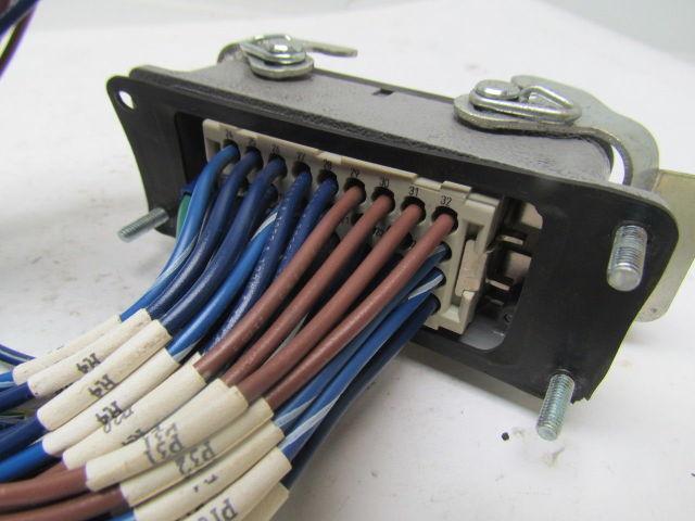 Harting 09200320301 Bulkhead Mounted Housing w/HAN EE 32 Pos Female Crimp Term.