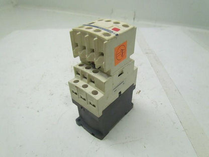 Schneider CAD50 BD Control relay 600V telemecanique 10Amp 24VDC