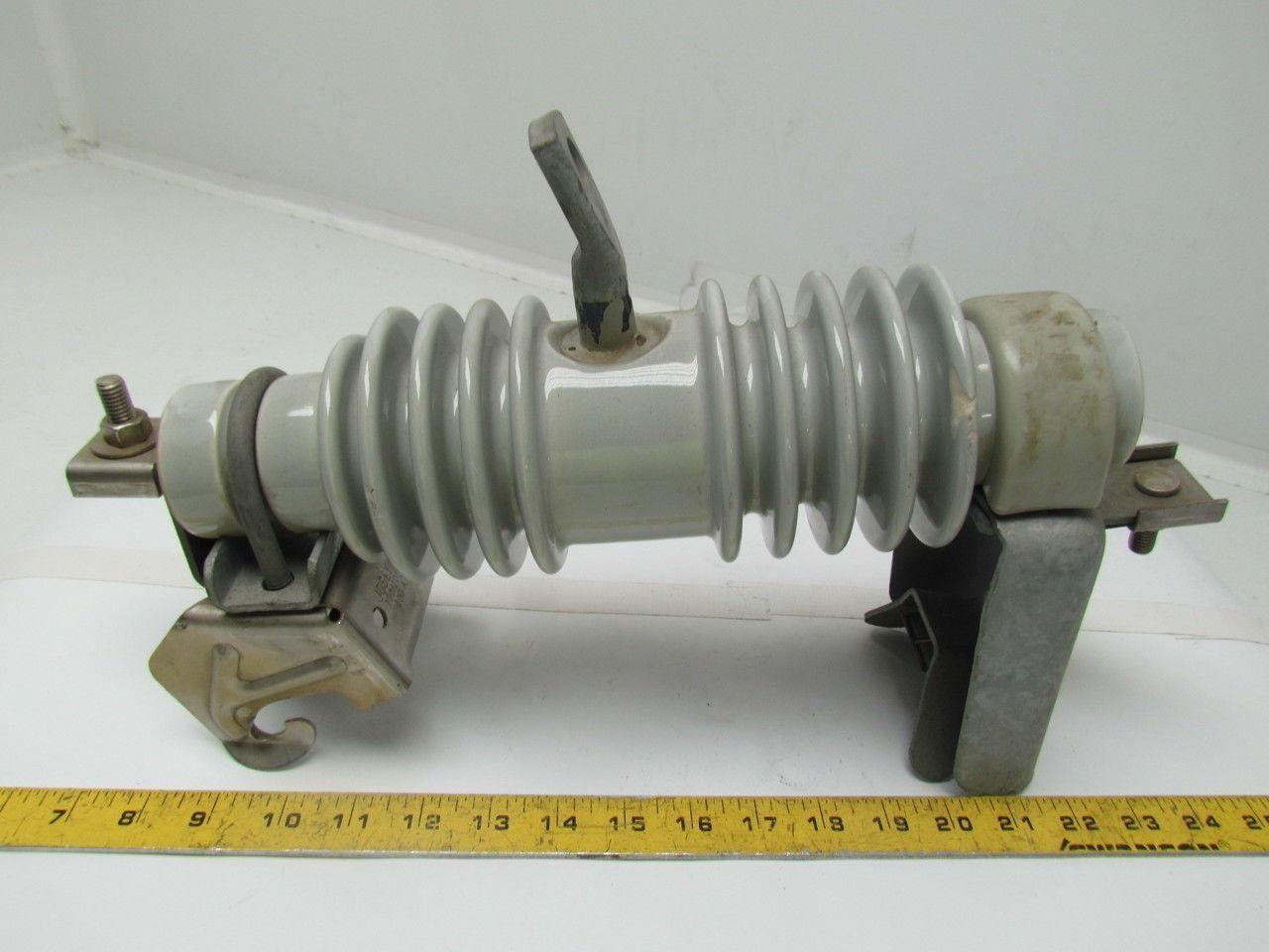 Joslyn 100/200 A Fuse 300A Blade high voltage arrestor over-head pole top