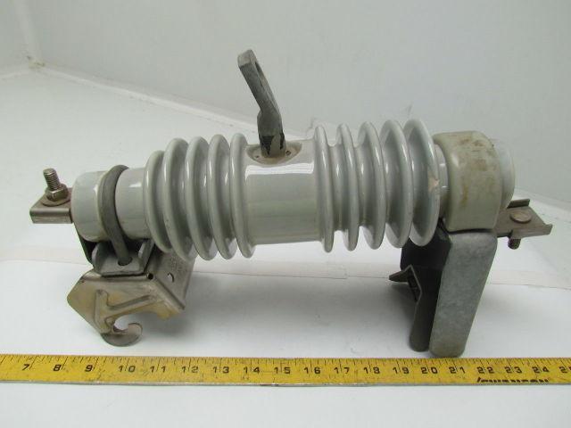 Joslyn 100/200 A Fuse 300A Blade high voltage arrestor over-head pole top