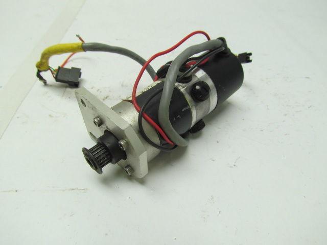 Yaskawa UGRMEM-01SAKOE/UT0PI-100MUB Minertia Motor RM Series